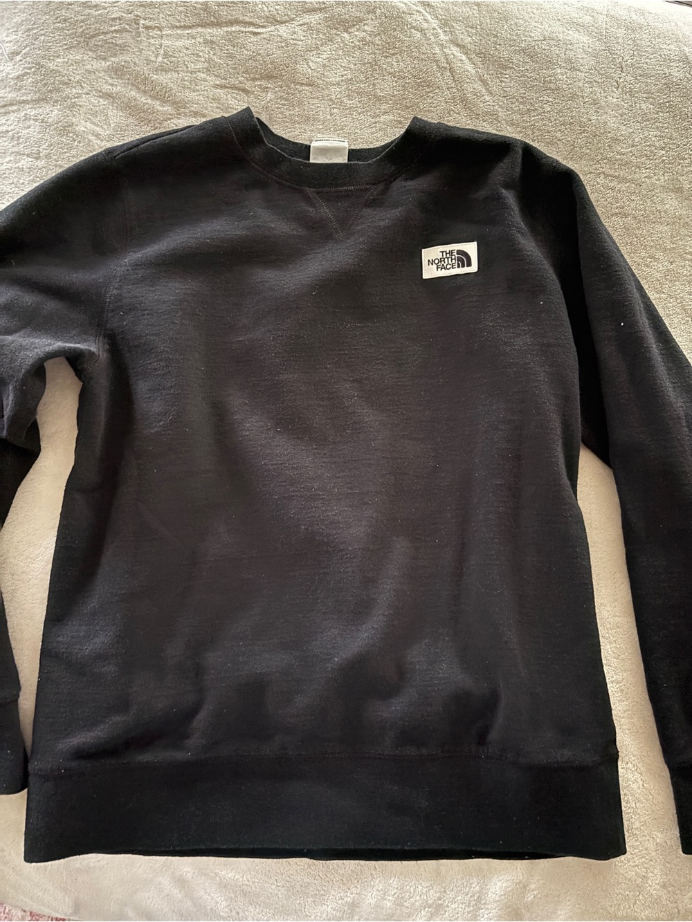 The North Face Black Women’s Crewneck Sweatshirt with Chest Logo